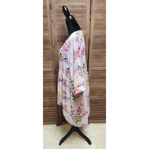 Torrid Sheer Pink Floral Lexie Hi Lo Tunic Plus Size 3X Button-Up Romantic Top - Picture 6 of 8